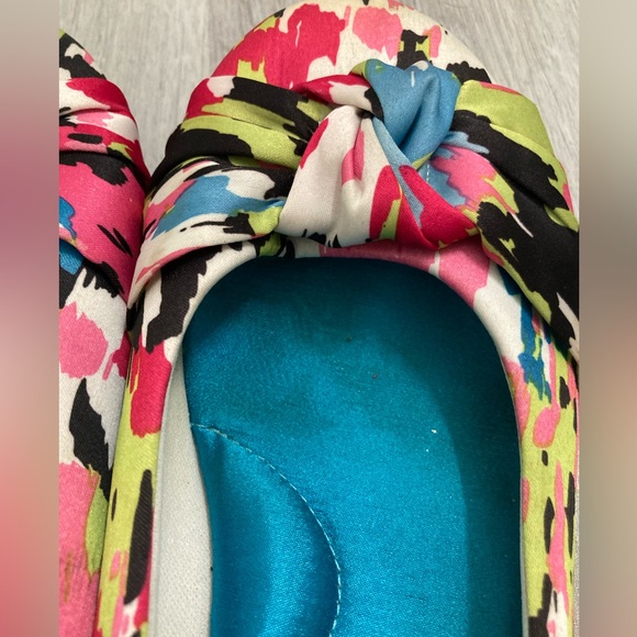 No Call Multicolored Flats 8.5W with Arch Support - Picture 10 of 11